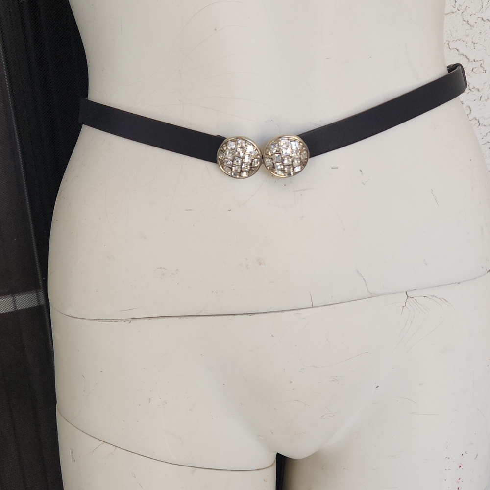 KATE SPADE Elegant Black Belt with Silver Accents